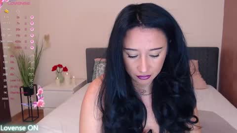 Snapshot of uniquemissy chatting on March 2026 07:25:02 AM Andreea online show from March 2026 07:25:02 AM