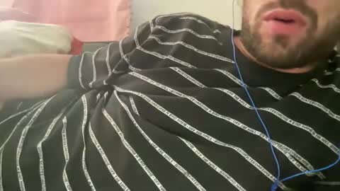 Snapshot of universalstudihoes chatting on November 2025 09:36:01 PM universalstudihoes online show from November 2025 09:36:01 PM