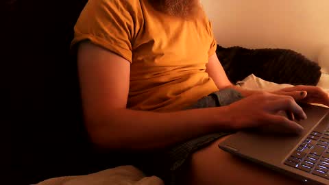 Snapshot of unknownbeard89 chatting on March 2025 11:47:02 AM unknownbeard89 online show from March 2025 11:47:02 AM