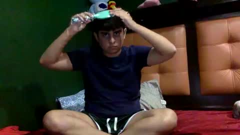 Thiago online show from September 2025 01:33:02 AM