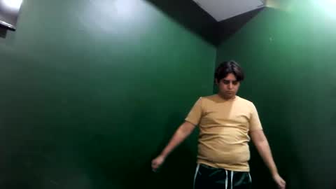 Thiago online show from November 2025 10:37:01 PM