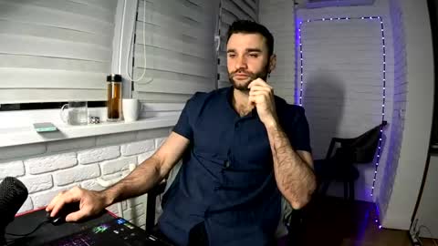 Snapshot of unnknow2024 chatting on April 2026 06:02:01 PM SlavaVibes online show from April 2026 06:02:01 PM