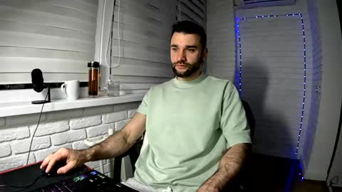 Snapshot of unnknow2024 chatting on April 2026 06:55:02 PM SlavaVibes online show from April 2026 06:55:02 PM