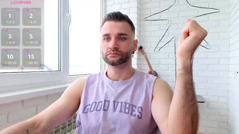 Snapshot of unnknow2024 chatting on May 2026 01:40:02 PM SlavaVibes online show from May 2026 01:40:02 PM