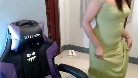 Vee online show from January 2025 03:29:02 AM