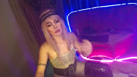 Snapshot of ur_dominatrix chatting on January 2026 12:54:02 PM MISS ANNA online show from January 2026 12:54:02 PM