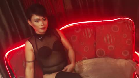 Snapshot of ur_dominatrix chatting on February 2026 02:07:02 AM MISS ANNA online show from February 2026 02:07:02 AM