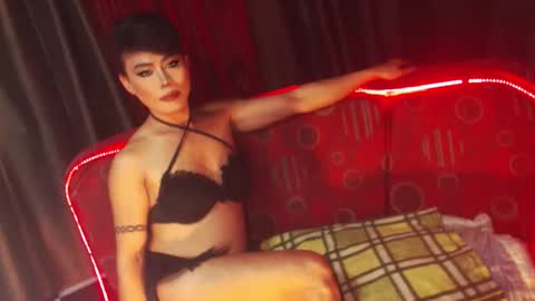 Snapshot of ur_dominatrix chatting on February 2026 03:03:02 AM MISS ANNA online show from February 2026 03:03:02 AM