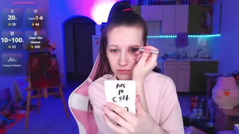 Snapshot of ur_kitty__ chatting on May 2026 01:05:02 PM Lera online show from May 2026 01:05:02 PM
