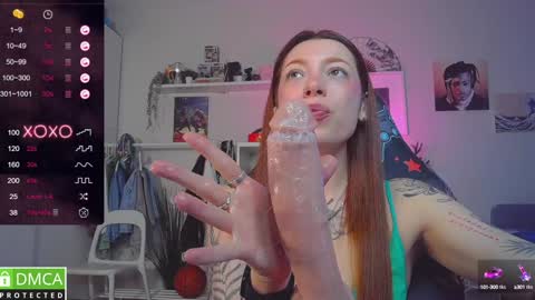 Olivia Kaufman online show from December 2024 04:58:01 PM