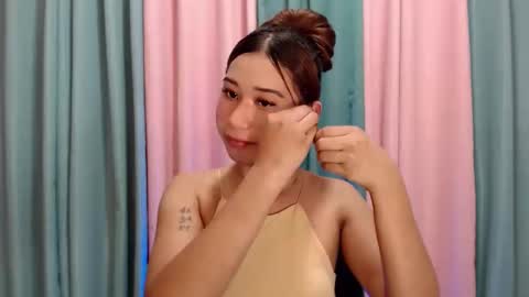 ur_rianlover online show from November 2025 09:00:02 AM