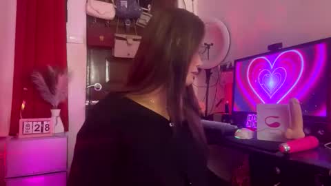 HelloIm  Girly online show from March 2026 03:14:01 PM