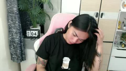 urasian_erica online show from February 2026 06:24:02 PM