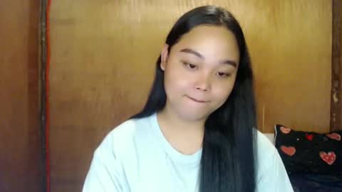 Snapshot of urasian_hotchix69 chatting on January 2025 08:24:02 AM Lycah online show from January 2025 08:24:02 AM