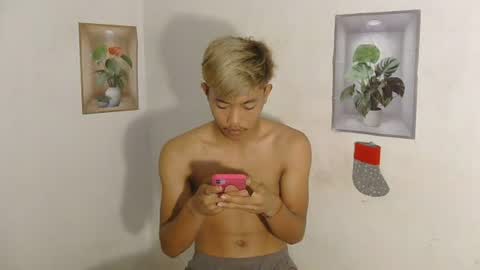 urasian_jomarie online show from March 2026 10:14:01 PM