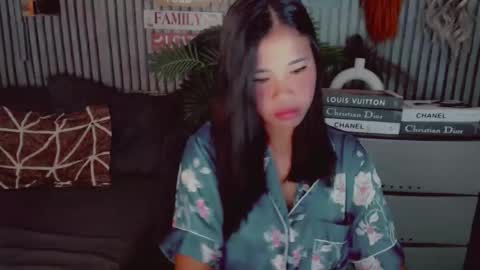 urasian_pinay_gurl online show from May 2026 11:15:01 AM