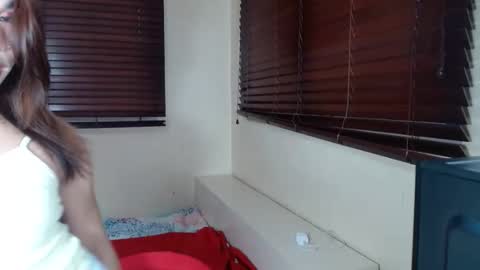 Snapshot of urasian_pinayxxx chatting on February 2026 04:08:01 AM Alvie online show from February 2026 04:08:01 AM