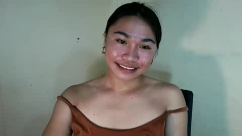 Snapshot of urasian_pinayxxx chatting on May 2026 07:49:02 AM Alvie online show from May 2026 07:49:02 AM