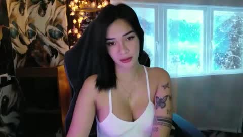 Snapshot of urasiandreamgirlxxx chatting on April 2026 12:05:02 AM jess online show from April 2026 12:05:02 AM