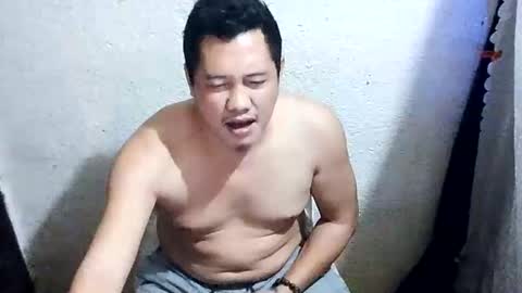 Snapshot of urasianguy90 chatting on February 2026 04:56:01 PM carlo online show from February 2026 04:56:01 PM