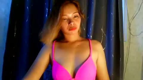 Snapshot of urcutiepiegirl chatting on June 2026 04:47:01 AM urcutiepiegirl online show from June 2026 04:47:01 AM