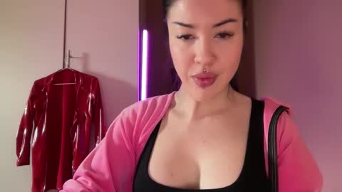 Margo online show from September 2025 07:36:01 AM