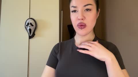 Margo online show from October 2025 06:47:01 AM