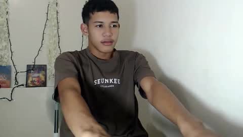 urdreamboy_clarin online show from December 2025 07:22:01 PM