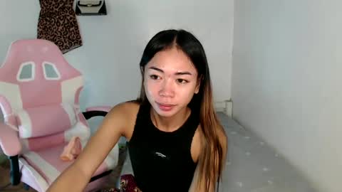 Snapshot of urfantacyjamaica chatting on January 2025 07:17:01 AM ayumi reacher online show from January 2025 07:17:01 AM