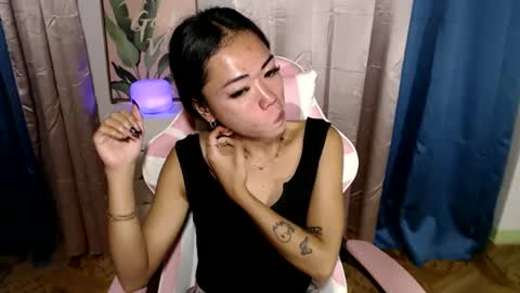 Snapshot of urfantacyjamaica chatting on February 2025 03:36:02 PM ayumi reacher online show from February 2025 03:36:02 PM