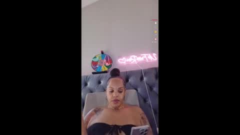 urfaveriri online show from November 2025 03:11:01 PM