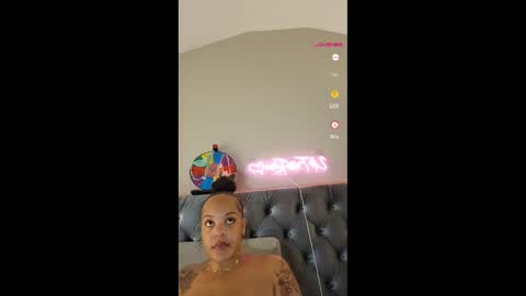 urfaveriri online show from November 2025 12:27:01 PM