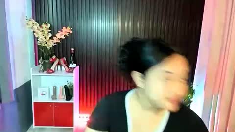 Scarlet online show from November 2025 12:13:02 AM