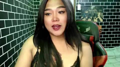 Dimple online show from November 2025 06:47:01 AM