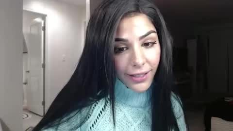 Snapshot of urgoddessmarla chatting on November 2025 04:18:01 AM Goddess Marla online show from November 2025 04:18:01 AM