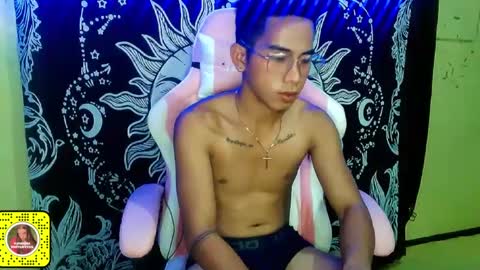 Snapshot of urhot_joshxx chatting on February 2025 04:31:01 PM Josh online show from February 2025 04:31:01 PM