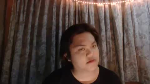 urhottie_bella online show from February 2025 07:00:01 PM