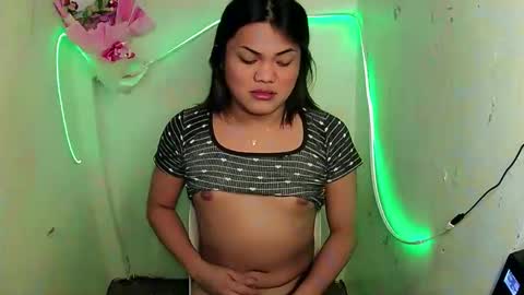 urhottie_bella online show from October 2025 06:02:02 AM