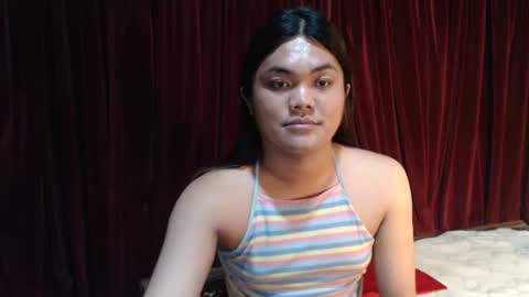 urhottie_bella online show from March 2026 07:10:01 PM