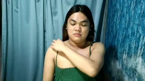 Snapshot of urhottie_bella chatting on June 2026 10:32:02 PM urhottie_bella online show from June 2026 10:32:02 PM