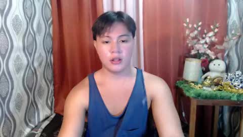 Snapshot of urhunky_ivan chatting on December 2024 03:48:01 PM urhunky_ivan online show from December 2024 03:48:01 PM