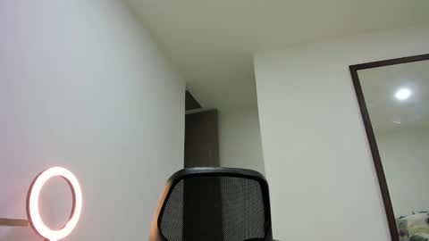 urimare_south online show from January 2025 02:25:02 AM