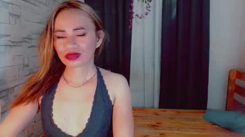 urlovely_che online show from March 2026 03:32:01 AM