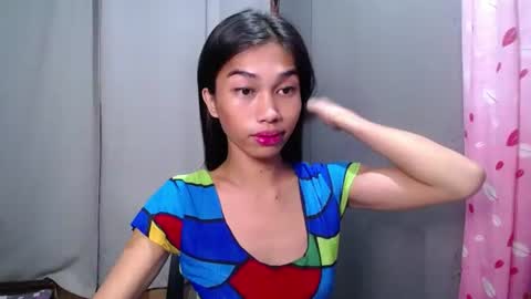urloverjasmine_xx online show from June 2026 09:06:01 PM