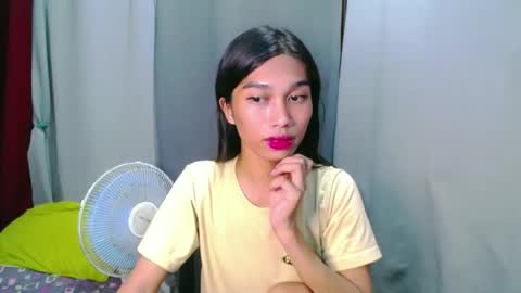 urloverjasmine_xx online show from June 2026 03:25:01 AM