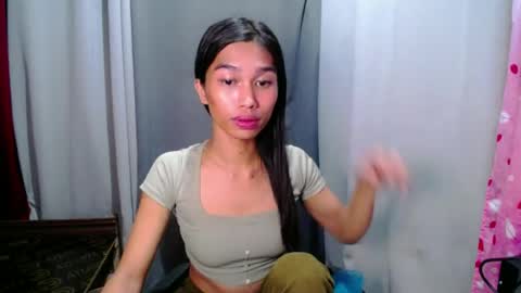 urloverjasmine_xx online show from June 2026 12:31:02 PM