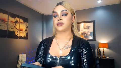 UrMajestyTyra online show from March 2025 11:56:02 PM