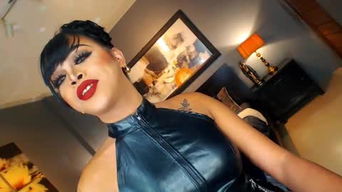 UrMajestyTyra online show from November 2025 02:11:02 AM