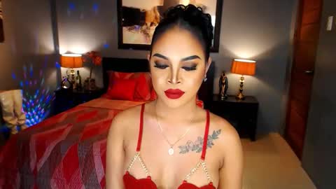 UrMajestyTyra online show from November 2025 02:14:02 AM