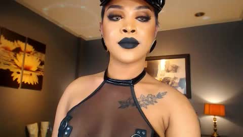 UrMajestyTyra online show from March 2026 01:02:02 AM